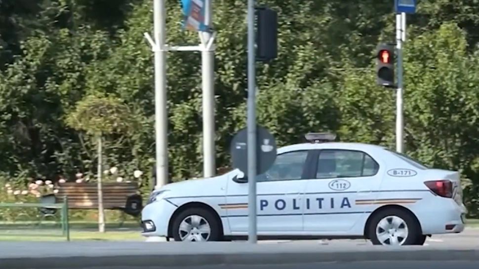 Cum a reușit un tânăr de 23 de ani să sustragă peste 30.000 euro din contul iubitei. Femeia a alertat poliția