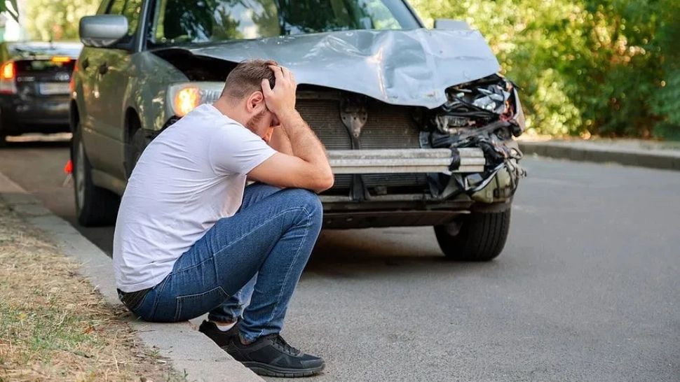 Doar 16% dintre români cred că firmele de asigurări sunt preocupate să îi despăgubească în caz de daună