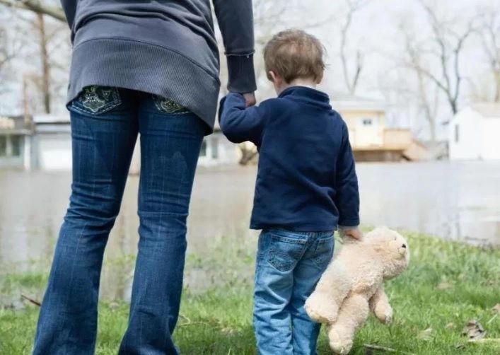 Un jurnalist, condamnat la închisoare pentru sex cu doi minori instituţionalizaţi