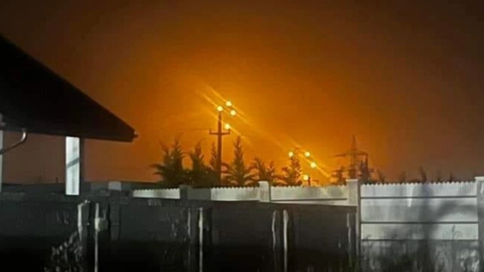 Localnicii din Galați au observat mai multe lumini pe cer, noaptea trecută. Martorii cred că ar fi vorba de drone