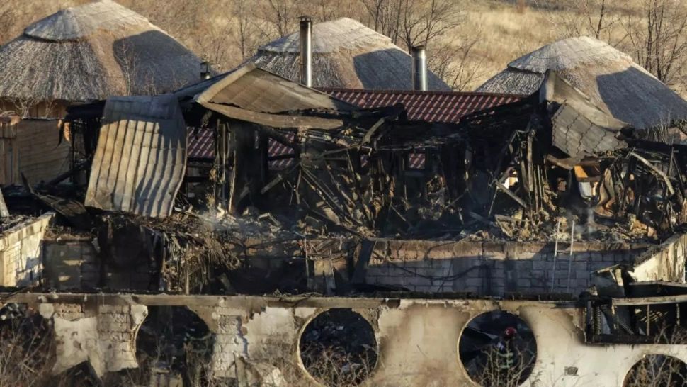 S-a redeschis Ferma Dacilor! Au trecut 7 luni de la incendiul devastator în care au murit 8 oameni, inclusiv fiul patronului