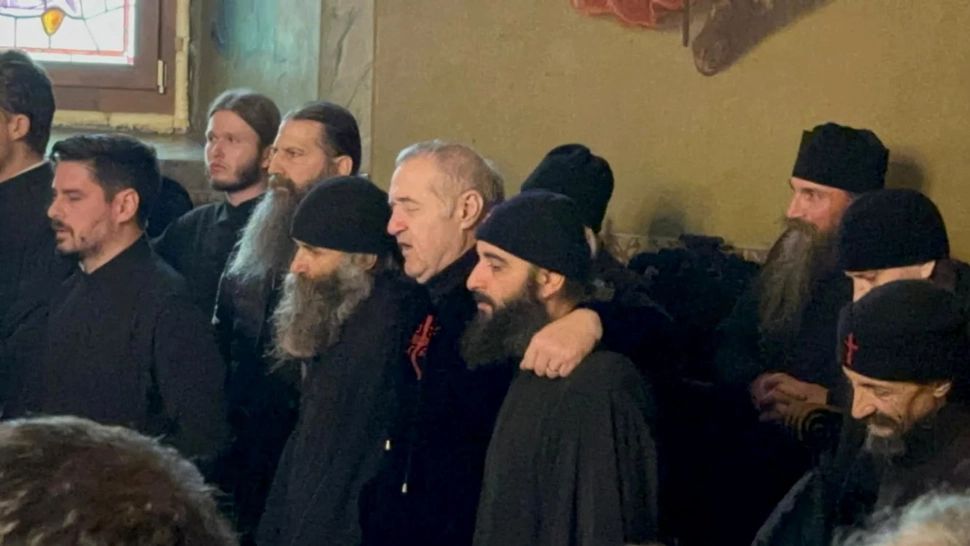 Imagine emoționantă cu Gigi Becali chiar de ziua numelui său. Cum a fost surprins latifundiarul din Pipera