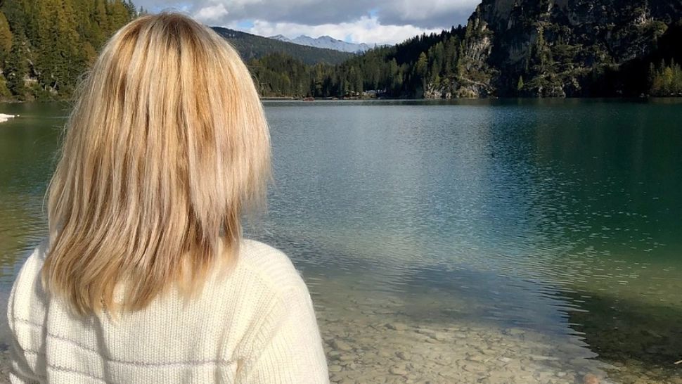 Un român de 15 ani a devenit erou în Italia. Președintele țării l-a premiat după ce i-a salvat viața unei femei