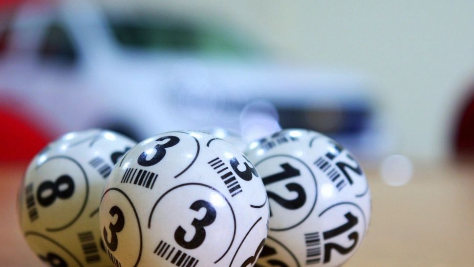 Cine este câștigătorul marelui premiu la LOTO și câți bani a dat pe biletul norocos: "Continuați să sperați!"