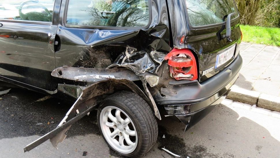 Care este viteza maximă într-o parcare publică și ce amendă riști dacă nu o respecți?