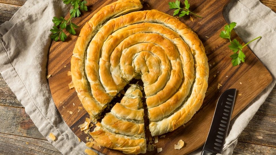 Plăcintă învârtită cu spanac. Rețeta simplă pentru un aperitiv de post delicios