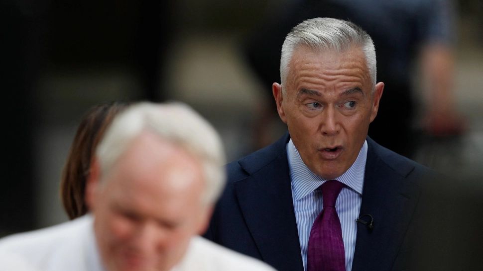 Celebru prezentator BBC, demisie după un scandal sexual cu fotografii compromițătoare