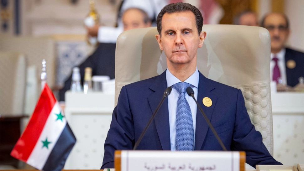 Sărbătoare în Siria. Mii de oameni serbează pe străzile Damascului fuga lui Bashar al-Assad
