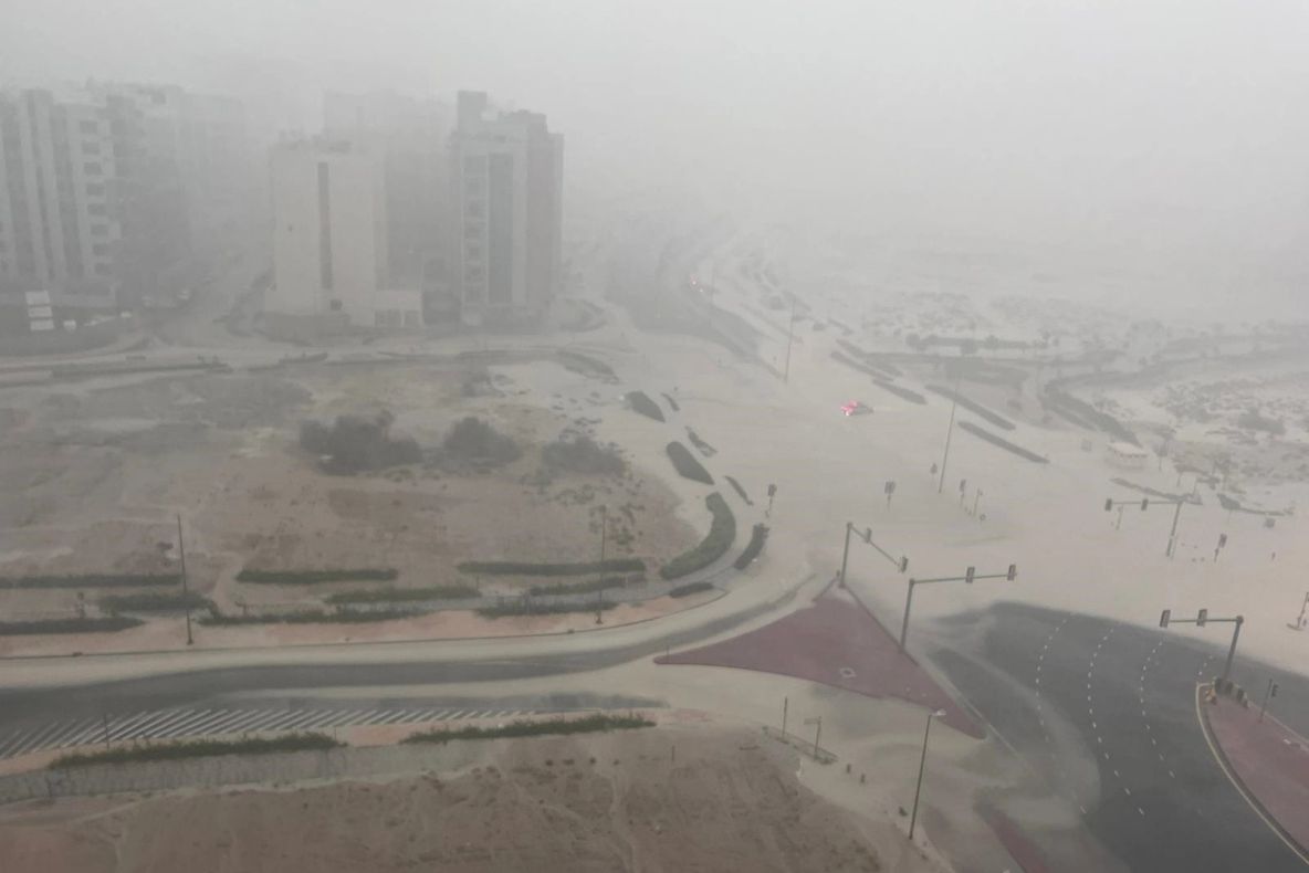 Surse: 20 de tineri români, care se aflau la un festival în Dubai și au pierdut avionul, vor fi aduși acasă împreună cu premierul Marcel Ciolacu