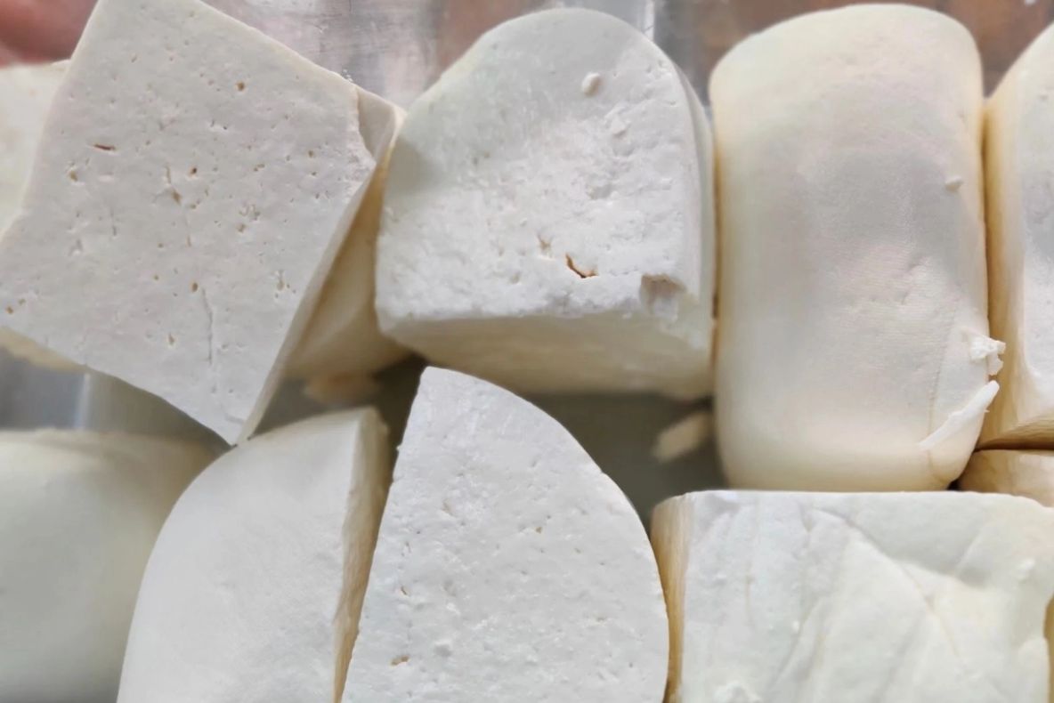 Polițiști de la Rutieră, condamnați să dea înapoi brânza luată ca mită