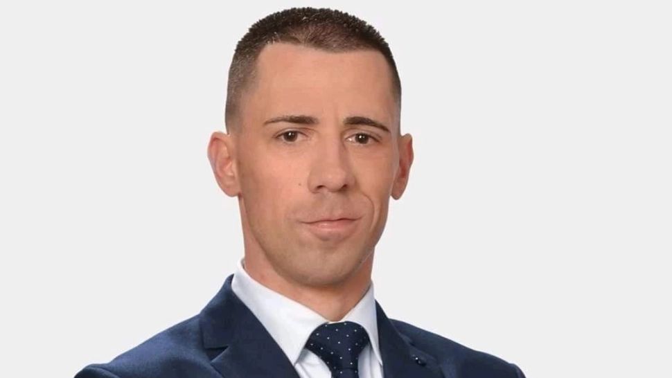 Uluitor: românul care a dat rușilor imagini cu obiective militare NATO organiza spectacole cu coloana sonoră James Bond la TNB