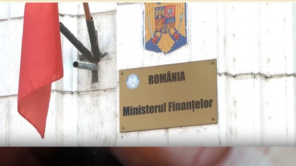 Protest în curtea Guvernului! Angajații se pregătesc de grevă japoneză: ce nemulțumiri au oamenii
