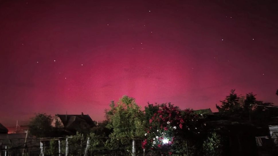 Aurora boreală s-a văzut din nou pe cerul României. Spectacol inedit, imagini de vis