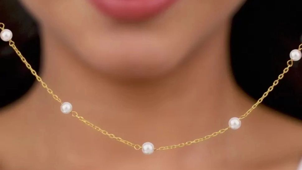 Escrocheria prin metoda „pomana” a lăsat o femeie fără bijuteriile de aur. Cum funcționează 