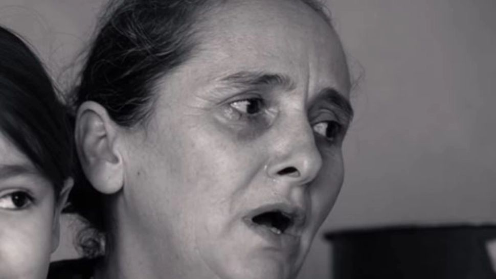 O mamă cu 6 copii dintr-o comună săracă a Moldovei și-a vândut un rinichi pentru a cumpăra o casă - VIDEO