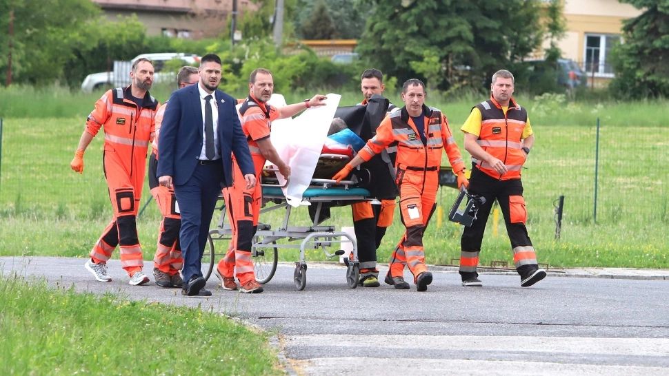 Atentat în Slovacia. Premierul Robert Fico, în stare stabilă, dar gravă