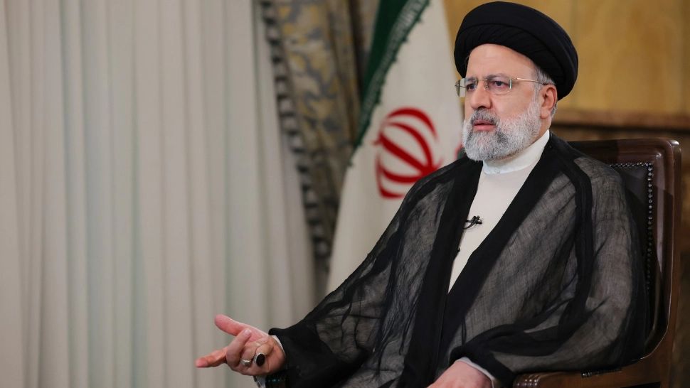 Cine este Ebrahim Raisi, președintele Iranului dispărut într-un accident de elicopter