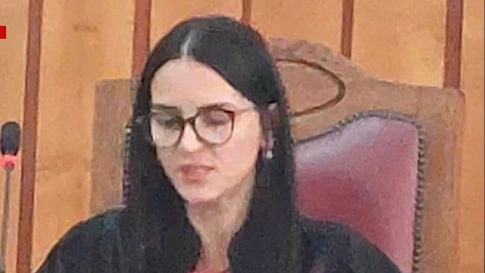 Stenograme din dosarul judecătoarei drogate de la Suceava. A făcut răni la nas după ce a luat substanțe nediluate 