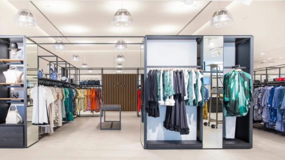 Scandal la un mare magazin de modă. Angajații se revoltă: Vizite la toaletă contracronometru. „Am mers ca vitele” 