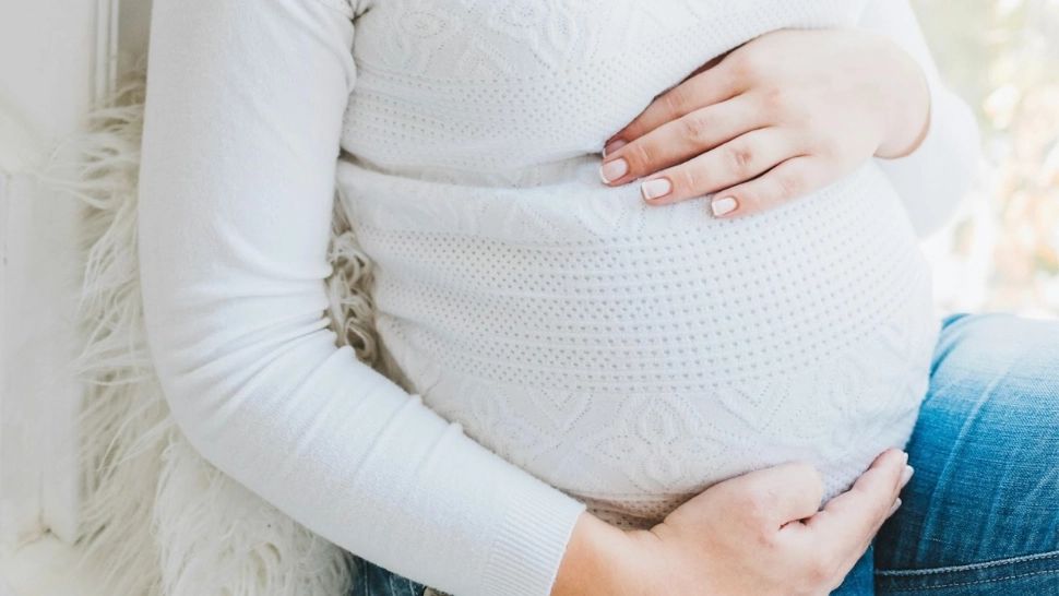 Semnal de alarmă major tras de medici: Aproximativ 50% dintre femeile care nasc la spital sunt minore. Unele paciente au sub 14 ani