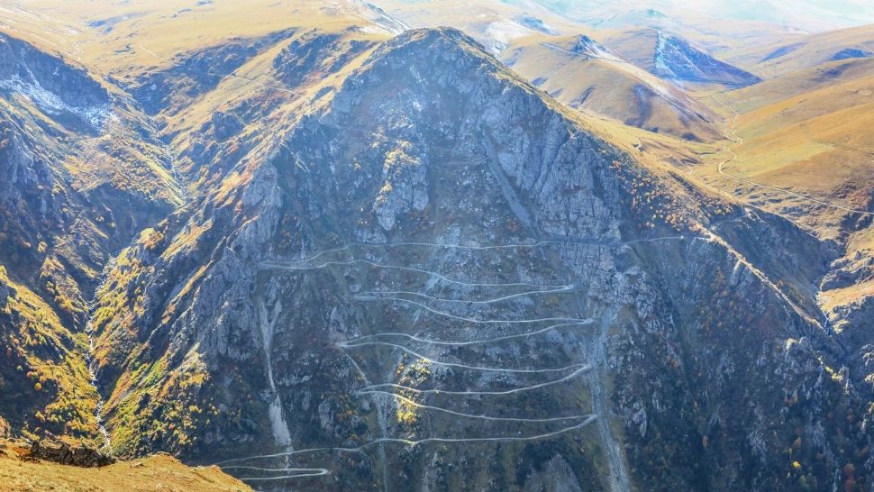 Care este noul "drum al morții"? O șosea care ajunge la Marea Neagră este considerată cea mai periculoasă din lume