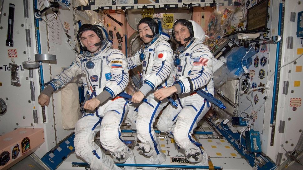 Cum miroase în spațiul cosmic şi cum și-au dat seama astronauții?