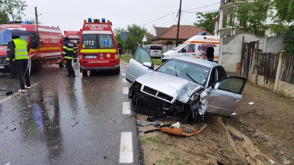Accident teribil pe un drum județean din Dolj. Un om a decadat, iar alți 5 sunt grav răniți VIDEO