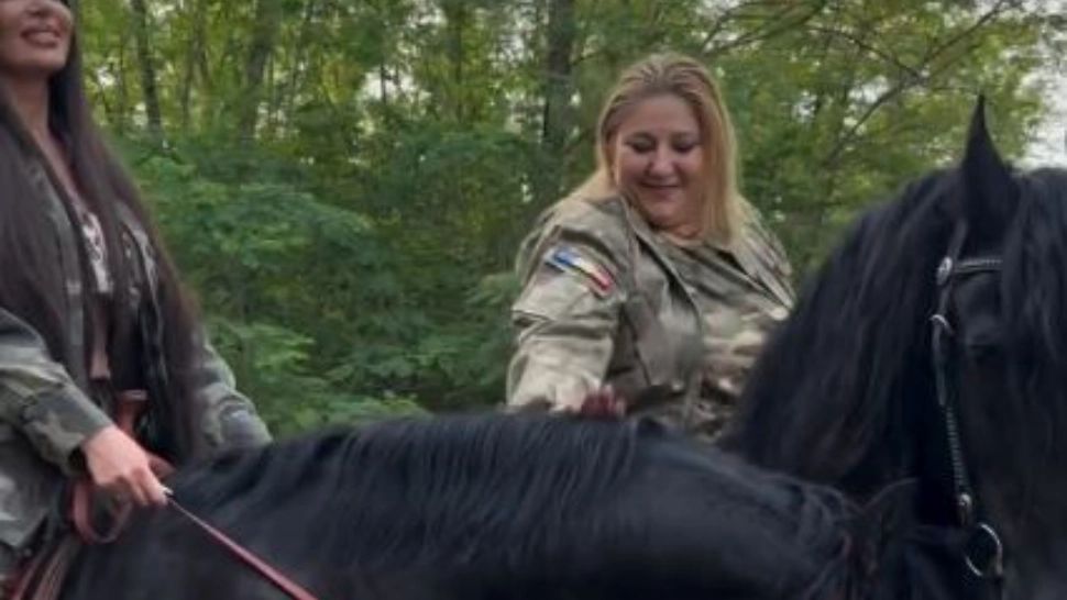 Unde a fost surprinsă Diana Șoșoacă în plină campanie electorală: „România este pe cai mari!”