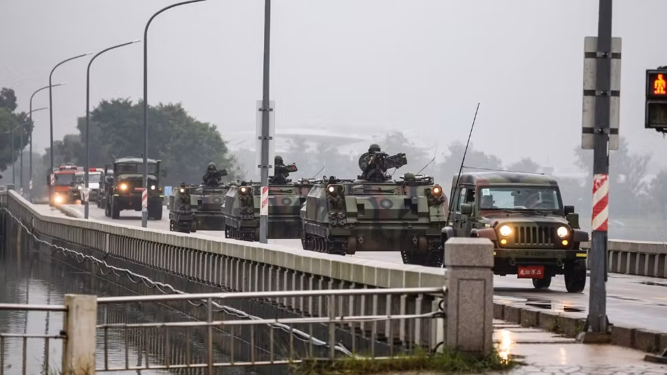 China își „încordează mușchii” cu Taiwan. A înconjurat insula și amenință cu preluarea puterii