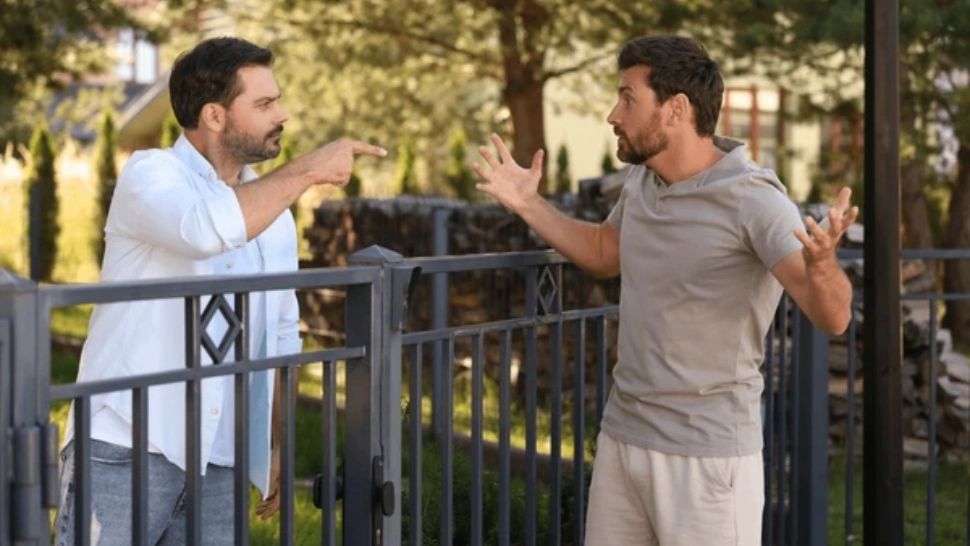 Codul penal va fi modificat pentru a potoli vecinii agresivi. În ce constă amendamentul anti-clanuri 