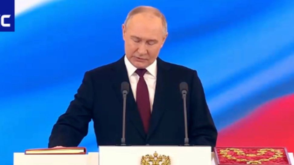 Vladimir Putin a preluat pentru a cincea oară funcția de președinte al Rusiei. Momentul depunerii jurământului - VIDEO