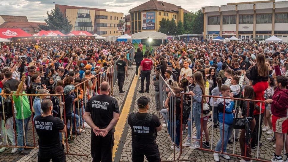 Festivitățile organizate de zilele unui oraș din țară au fost anulate de Biroul Electoral. Care este motivul