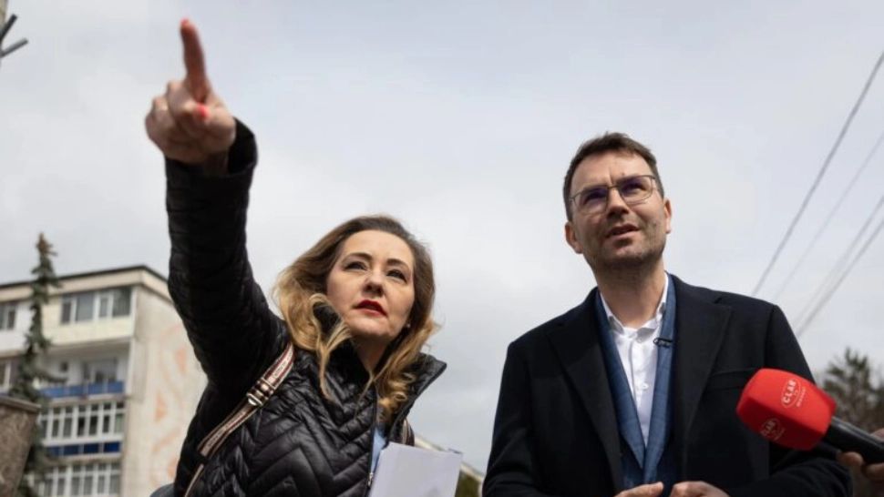 Bătaie mare, pentru un partid mic: 10 pentru șefia USR. Cine este favoritul