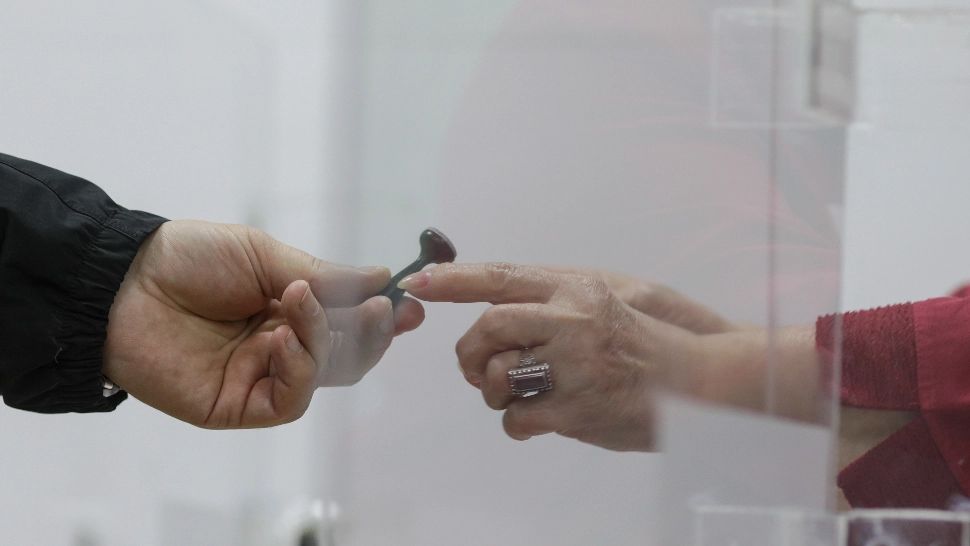 TU DECIZI! Lupta electorală se vede la Realitatea PLUS! Află primul REZULTATUL VOTULUI. Sociologi și analiști de top, dezbateri de foc în ziua alegerilor 