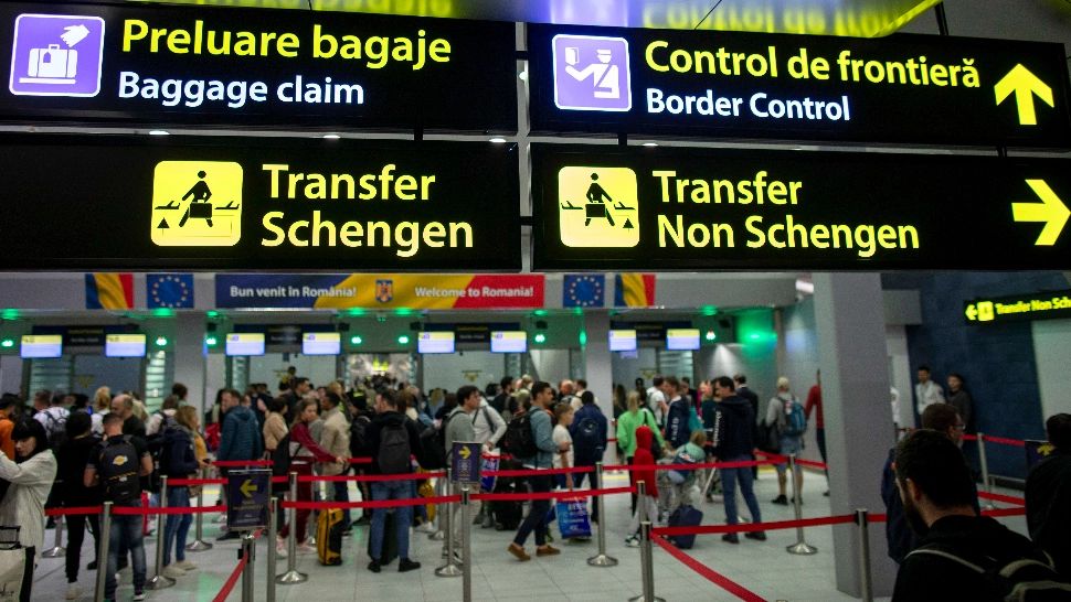  Protestul piloților TAROM s-a încheiat. Cursele s-au reluat după programul normal. Ce le-a transmis TAROM pasagerilor afectați?