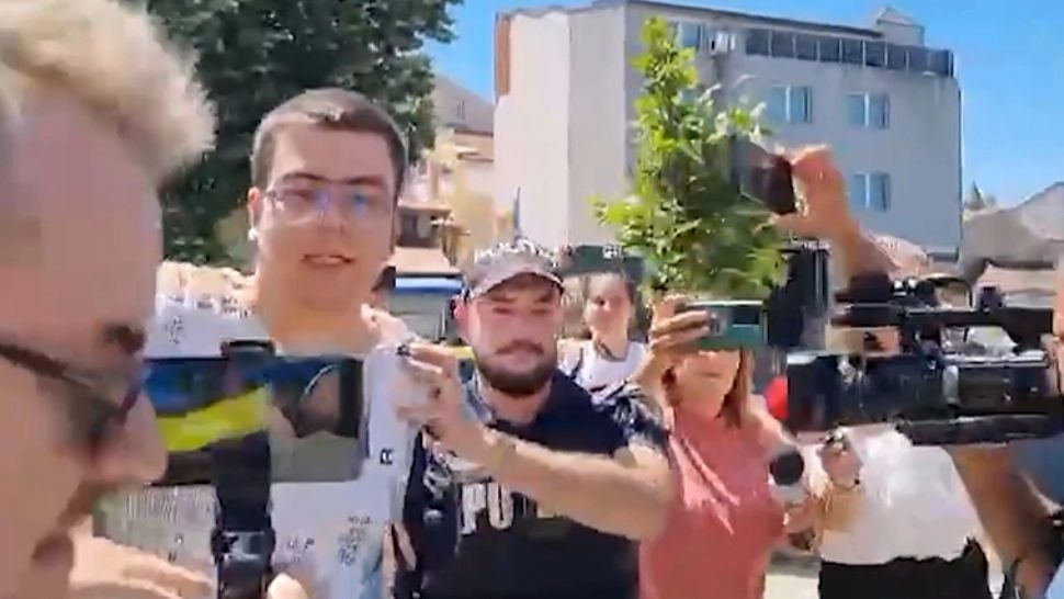 Studentul care i-a dat foc unui profesor, la Constanța, şi-a recunoscut fapta! Motivul pentru care a recurs la cumplitul gest: tânărul va fi supus unei expertize psihiatrice