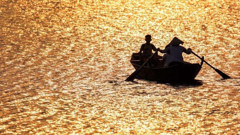 Alertă meteo: cod portocaliu de caniculă și nopți tropicale, cod galben de vijelii cu grindină - HARTA 