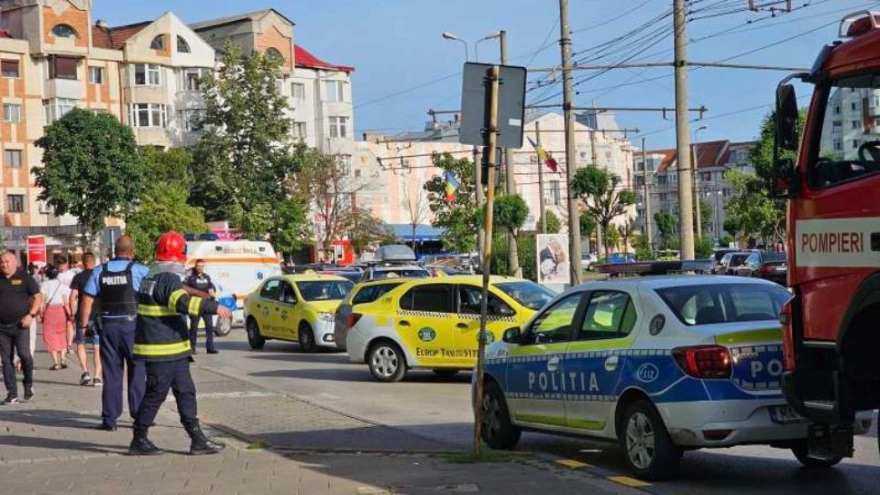 Alertă în mall-ul din Botoșani: Peste 300 de persoane evacuate din cauza unui miros puternic de gaze