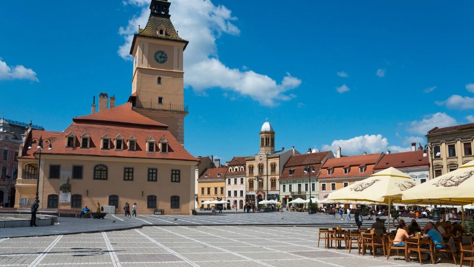 Care este cel mai sigur oraș din România? E preferat de turiștii cu bani. Ce municipiu se află la polul opus