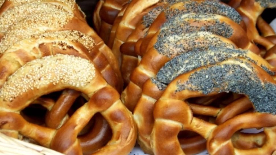 Ce se întâmplă în corpul tău dacă mănânci covrigi calzi pe stomacul gol