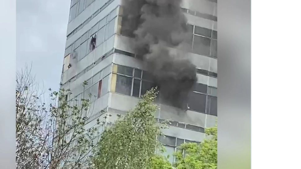 Incendiu violent în clădirea unui institut de cercetare de lângă Moscova. Mai multe persoane sunt prinse înăuntru VIDEO