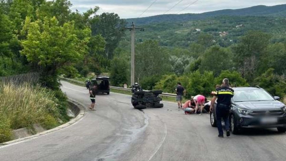 Accident grav în Măgura Buzău, cu 3 autovehicule implicate. Cinci persoane, rănite, o persoană a fost preluată cu elicopterul SMURD