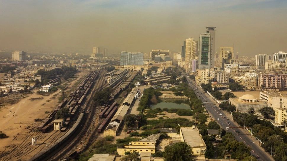 140 de oameni au murit într-o singură zi din cauza căldurii extreme. Țara care se topește la propriu