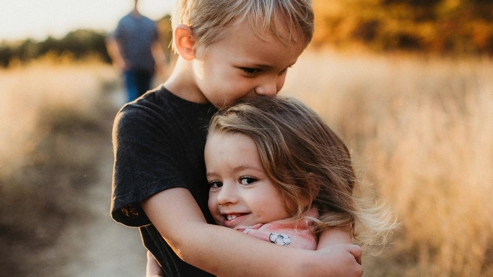 Cei mai buni frați și surori din zodiac: relația dintre ei este uimitoare și durează toată viața. Care este "secretul"