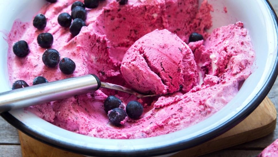 Înghețată dietetică: 3 rețete simple, care să-ți răcorească vara