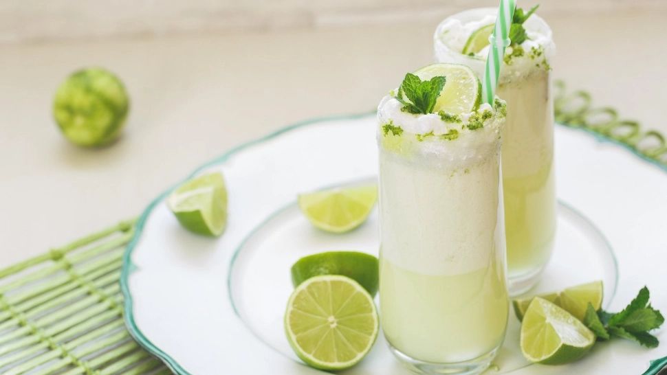 Băutura vedetă a acestei veri: cum se prepară limonada braziliană și de ce i-a cucerit pe internauți
