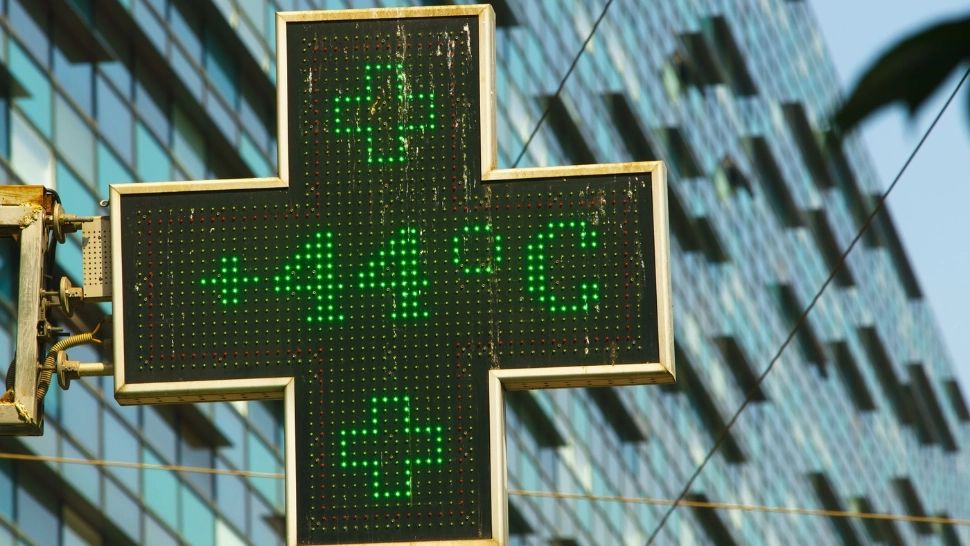 Măsurile care trebuie luate de angajatori pe timp de CANICULĂ, verificate de Inspecția Muncii. Temperaturi de foc, anunțate și pentru ziua de joi