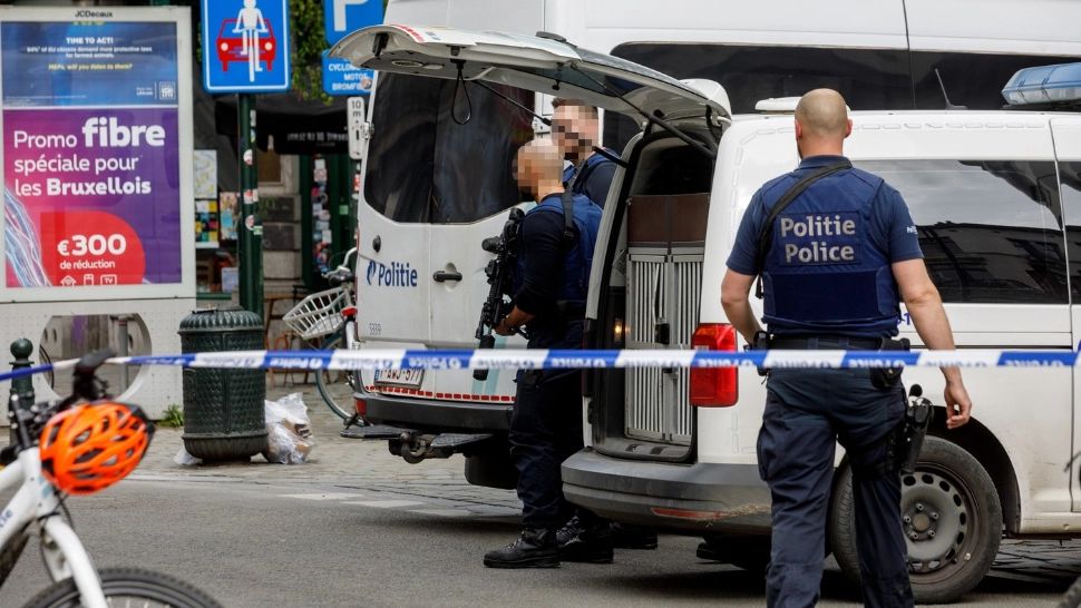Morți și răniți, după un atac cu armă la Bruxelles! Doi dintre răniți sunt în stare gravă: ce scenarii ia în calcul poliția