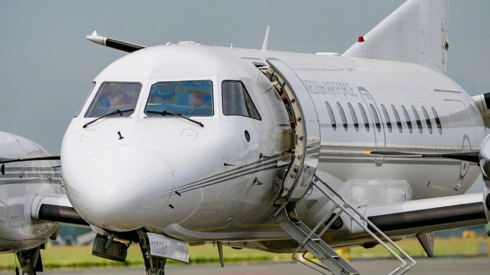 De ce piloții de avioane NU au voie să poarte barbă. Explicația te va pune pe gânduri: este absolut uluitoare 