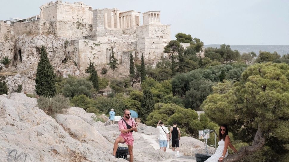 Destinațiile de vacanță preferate de români, afectate de vremea severă. De la incendii de vegetație la furtuni devastatoare, turiștii au avut parte de surprize nepăcute